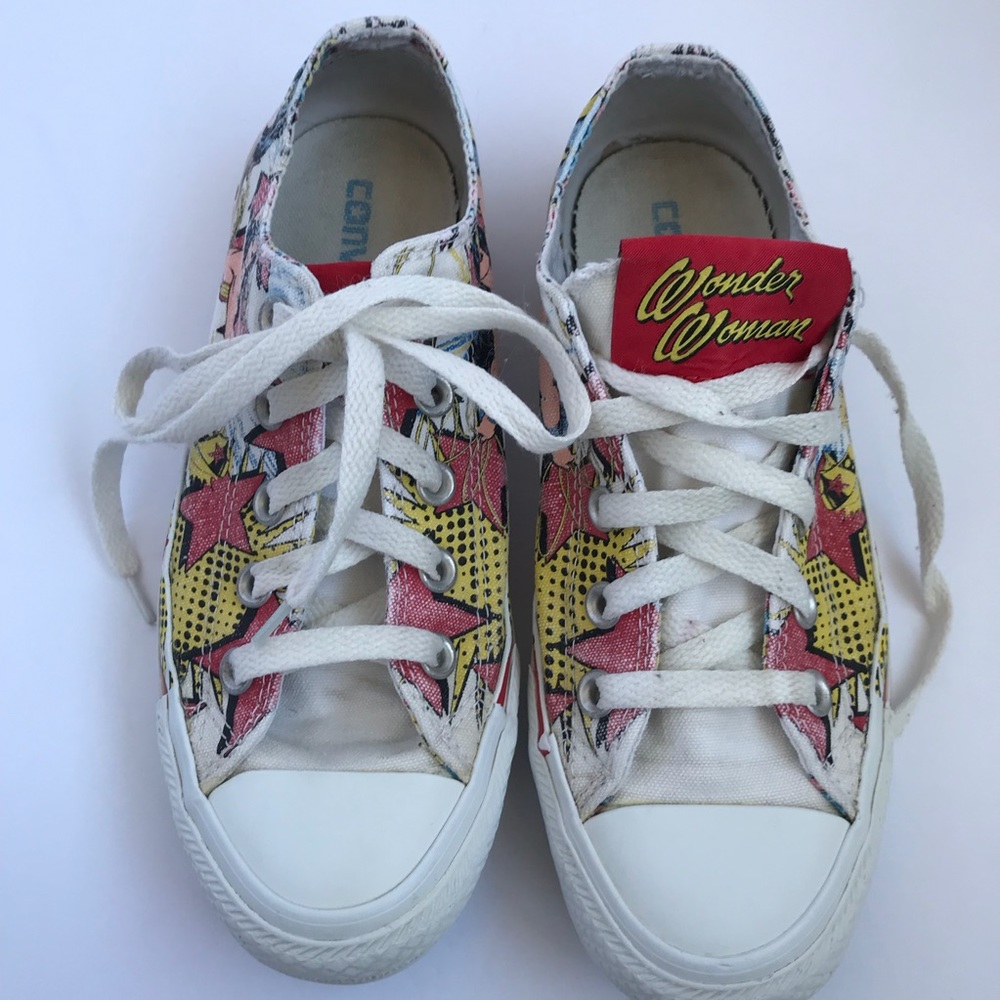 Converse Wonder Woman Sneakers Men’s 4 Women’s 6 - Picture 3 of 8